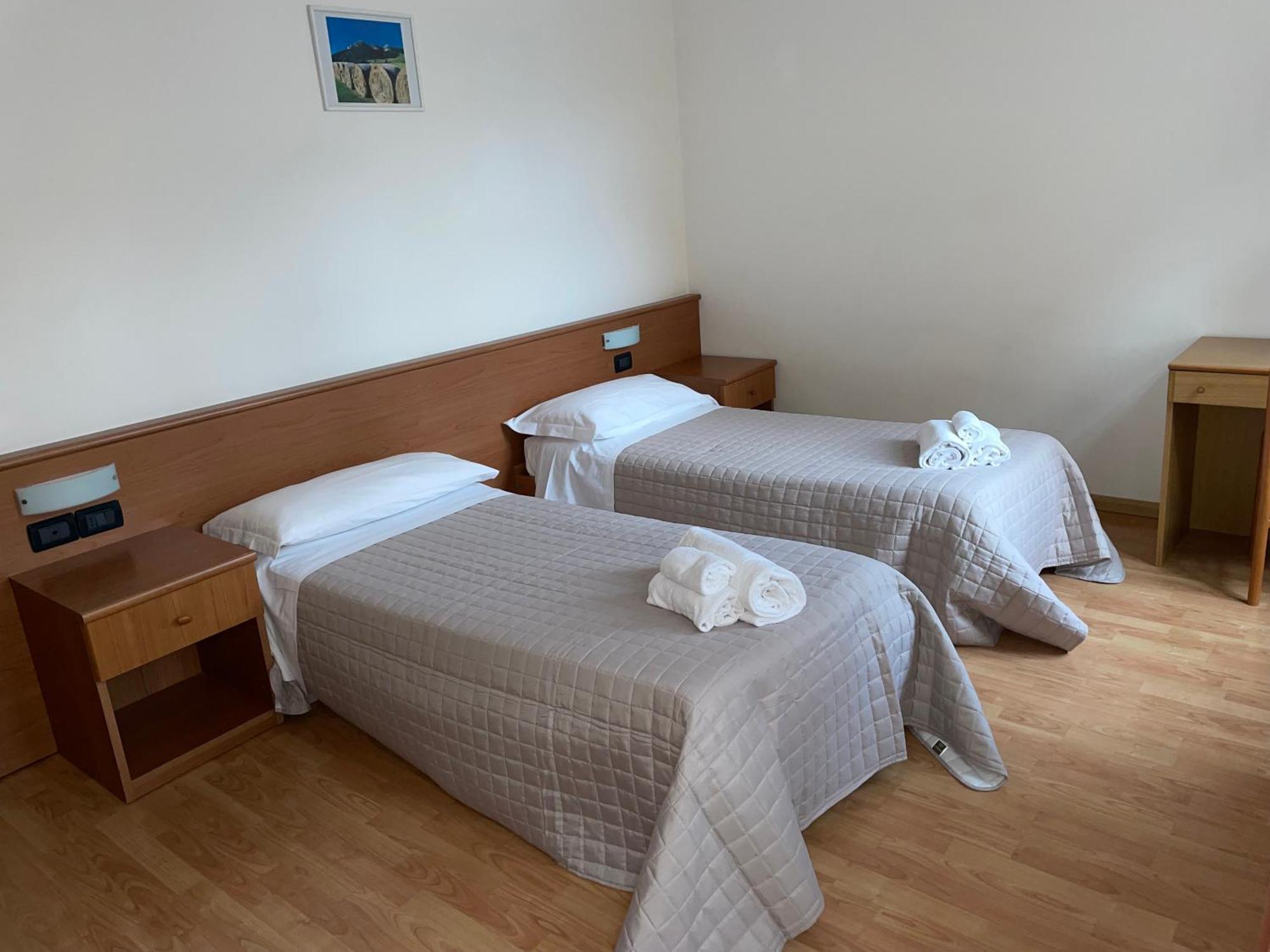 Hotel Vittoria Roncegno Экстерьер фото